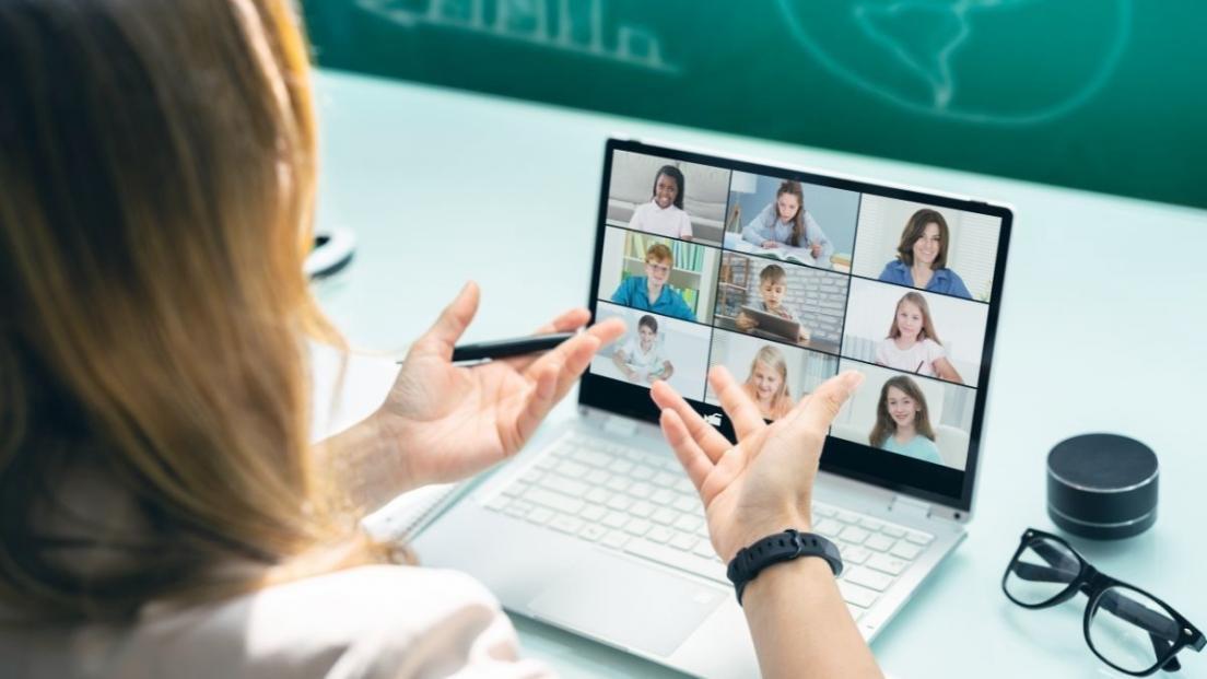 Online platforma s úkoly